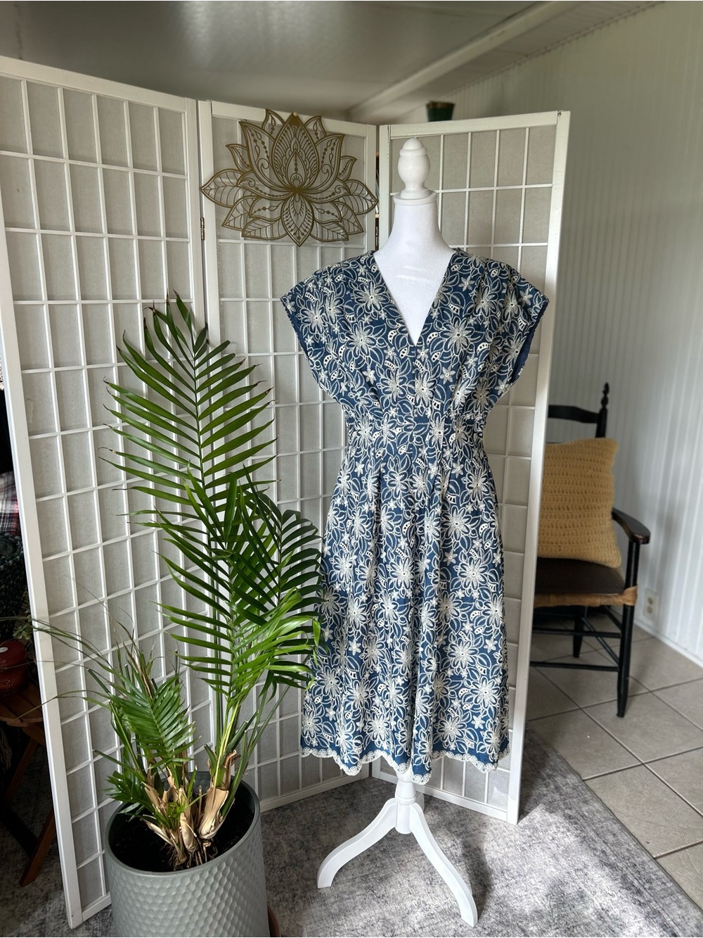 Kenzie Blue Embroidered Floral Dress w/ Pockets 💙